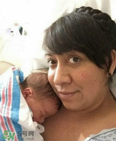 新生兒手握避孕環(huán)出生是怎么回事？出生后健康嗎？