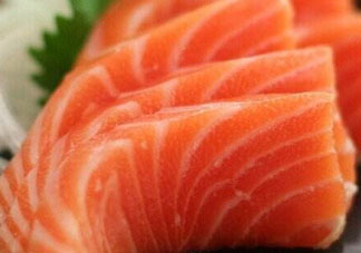三文魚不能和什么一起吃？三文魚和什么相克？