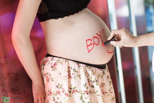 孕婦寫(xiě)真幾個(gè)月拍比較好？孕婦拍寫(xiě)真要注意什么