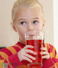 寶寶能喝碳酸飲料嗎？寶寶喝碳酸飲料有什么危害？