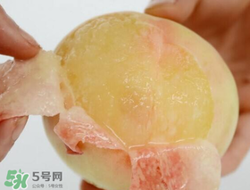 ?桃子發(fā)霉了還可以吃嗎？吃了發(fā)霉的桃子怎么辦？