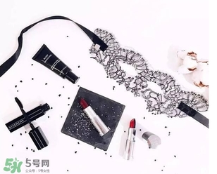 紀(jì)梵希雙色唇膏口紅哪個顏色好看？紀(jì)梵希雙色唇膏色號推薦