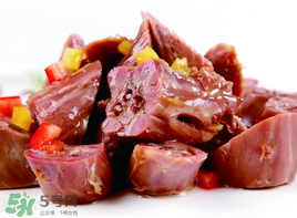 絕味鴨脖能帶上飛機(jī)嗎？絕味鴨脖可以帶上飛機(jī)嗎？