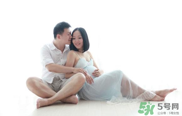 孕婦能抹護(hù)膚品嗎？孕婦能化妝嗎？