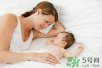 夏天做月子穿什么鞋？夏天做月子如何選擇鞋子？