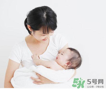 夏天坐月子可以天天洗澡嗎？夏季坐月子能洗澡嗎？