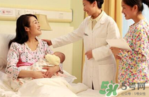 夏天坐月子可以吹風扇嗎？夏天風扇能不能給產(chǎn)婦用？