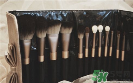 受受狼小葡萄多少錢?受受狼小葡萄化妝刷價(jià)格 受受狼小葡萄多少錢?受受狼小葡萄化妝刷價(jià)格