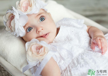 夏天嬰兒穿什么？夏天嬰兒穿什么合適？