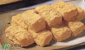 打糕和驢打滾是一樣的嗎？打糕是什么做的