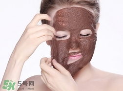 海藻面膜好還是面貼面膜好啊？海藻面膜和面貼面膜區(qū)別