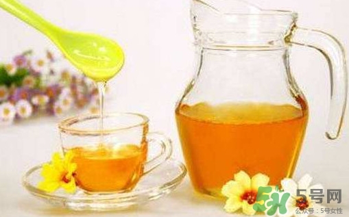 蜂蜜什么時(shí)候喝最好？蜂蜜什么時(shí)間喝最好