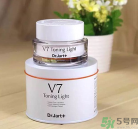 素顏霜哪個(gè)牌子好？素顏霜有什么作用？