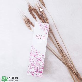 sk2櫻花版和普通版的區(qū)別 skii櫻花神仙水和普通版哪個(gè)貴？