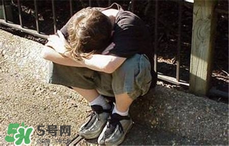 孩子遺精家長(zhǎng)怎么解決？第一次遺精怎么處理？