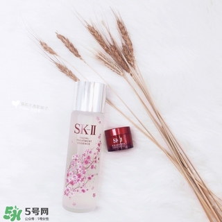 sk2櫻花版和普通版的區(qū)別 skii櫻花神仙水和普通版哪個(gè)貴？