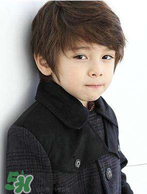 什么原因?qū)е潞⒆有愿駜?nèi)向？孩子性格內(nèi)向該怎么辦？