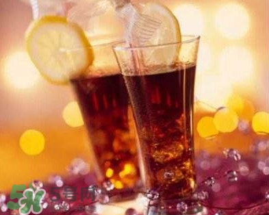 碳酸飲料喝多了會怎么樣？碳酸飲料的危害有哪些