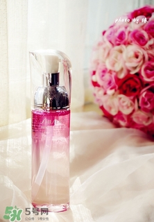 資生堂新透白精粹水怎么樣？資生堂新透白精粹水爽膚水好用嗎