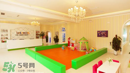 米雅上的幼兒園是哪一家？卡爾安娜國際兒童會館怎么樣？