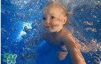 寶寶游泳耳朵進水了怎么辦？寶寶游泳如何避免耳朵進水？
