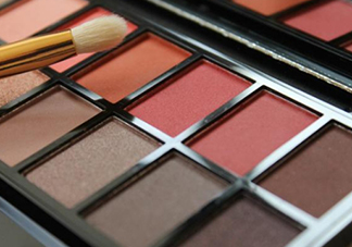 makeup revolution桃花盤色號(hào) makeup revolution桃花盤試色