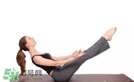 初學(xué)普拉提和瑜伽哪個(gè)好？初學(xué)瑜伽需要準(zhǔn)備什么