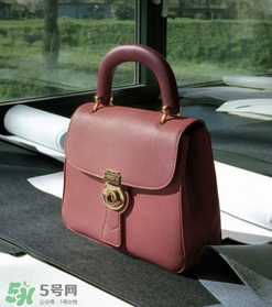 burberry dk88鎖頭包正品多少錢？巴寶莉dk88包專柜價(jià)格