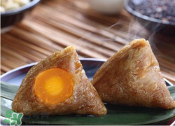 蛋黃粽子怎么包？蛋黃粽子怎么做？