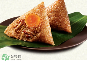 蛋黃肉粽怎么做好吃？蛋黃肉粽的家常做法