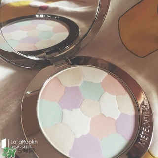 嬌蘭和迪奧粉餅?zāi)膫€(gè)好？嬌蘭和dior迪奧粉餅對(duì)比