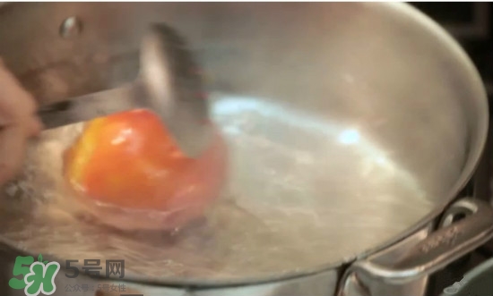 吃桃子要不要削皮？吃桃子的去皮方法