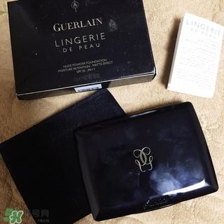 嬌蘭和迪奧粉餅?zāi)膫€(gè)好？嬌蘭和dior迪奧粉餅對(duì)比