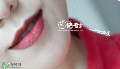 rimmel芮謎口紅雨衣多少錢？rimmel口紅雨衣日本專柜價格