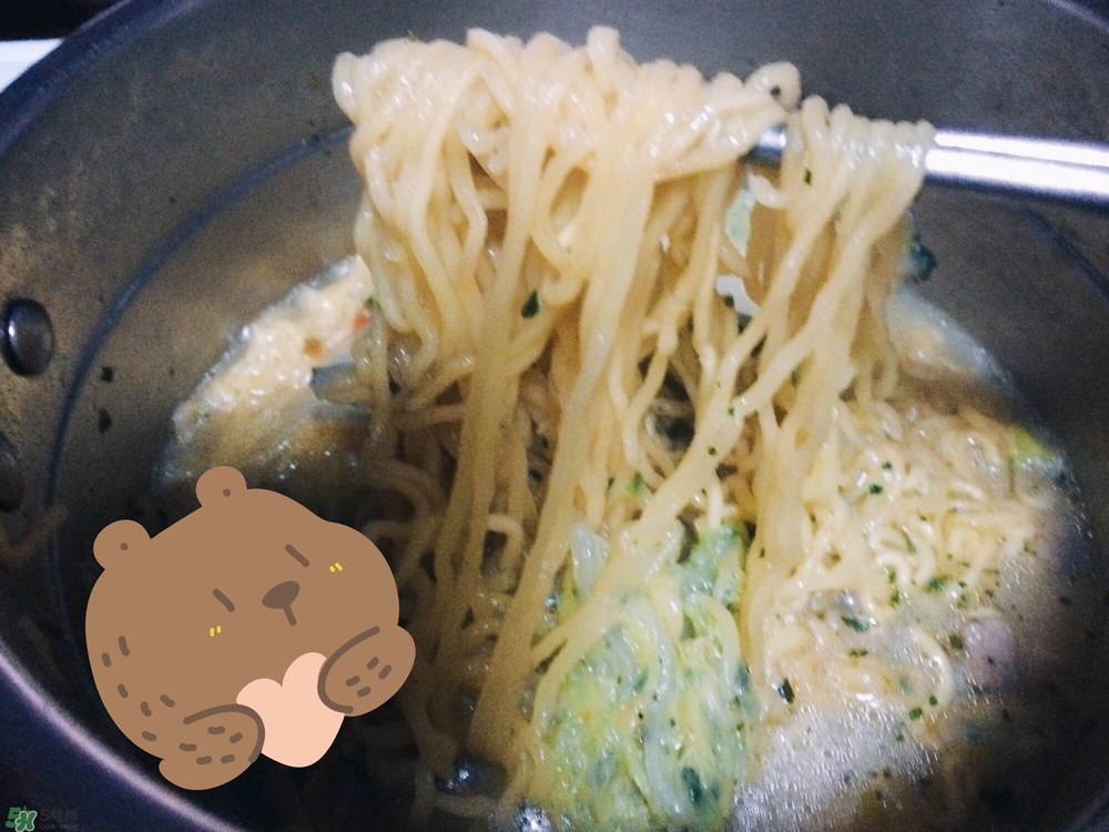 康師傅白胡椒肉骨面好吃嗎？康師傅白胡椒方便面味道怎樣