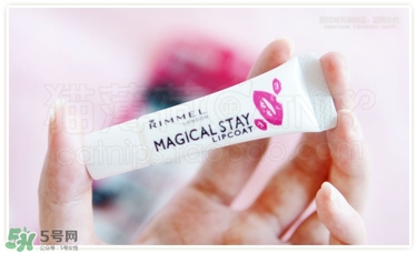 rimmel芮謎口紅雨衣怎么用？rimmel口紅雨衣使用方法
