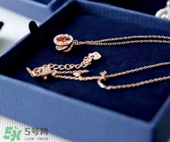 施華洛世奇跳動(dòng)的心是什么材質(zhì)？跳動(dòng)的心項(xiàng)鏈?zhǔn)倾y的嗎？