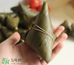 包粽子用什么糯米？包粽子的糯米要泡多久？