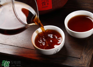 普洱茶發(fā)霉了怎么處理？普洱茶發(fā)霉了還能喝嗎？