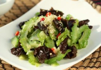 苦瓜能和木耳一起炒嗎？木耳可以和苦瓜一起吃嗎