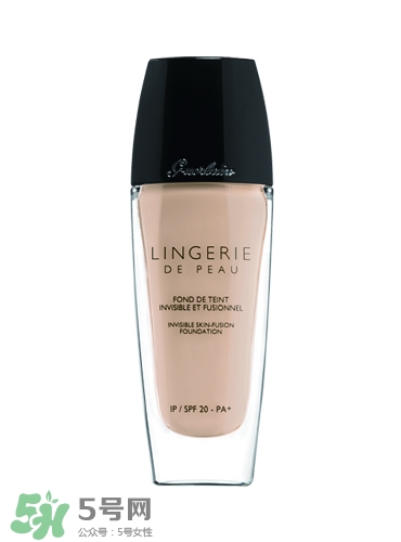 嬌蘭和迪奧粉底液哪個好？嬌蘭和迪奧粉底液對比