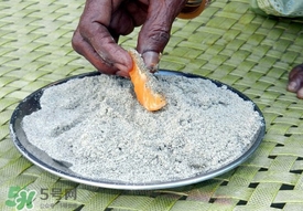 女子30年吃1噸土 異食癖是缺什么？