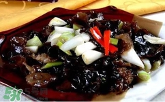 苦瓜能和木耳一起炒嗎？木耳可以和苦瓜一起吃嗎