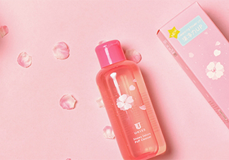 ?ukiss悠珂思和大創(chuàng)粉撲清洗劑哪個(gè)好？悠珂思和大創(chuàng)清洗劑對(duì)比