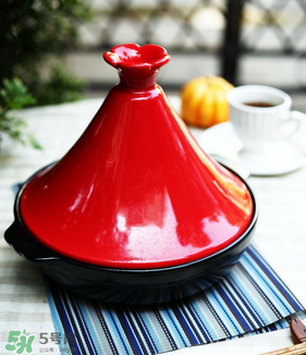 塔吉鍋和琺瑯鍋哪個(gè)好？塔吉鍋和琺瑯鍋的區(qū)別