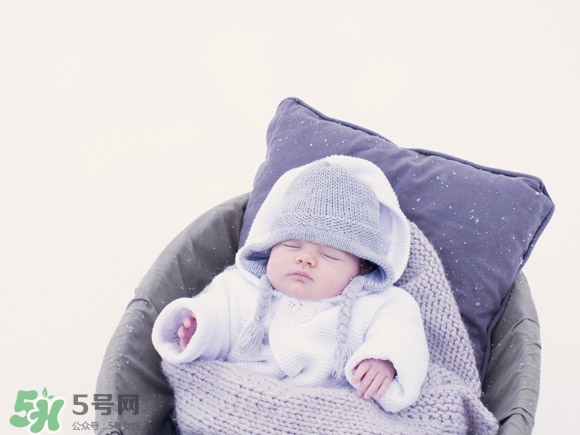 護臍貼用到什么時候？護臍貼用多久？