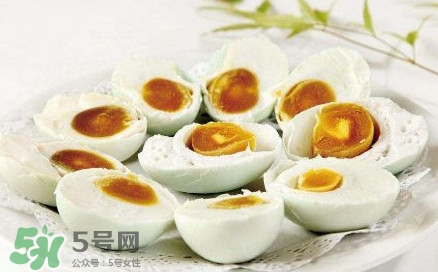 咸鴨蛋為什么要用酒？咸鴨蛋為什么不能多吃