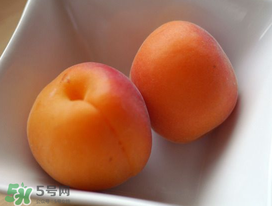 杏和酸奶能一起吃嗎？杏能和酸奶一起吃嗎？