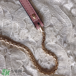 寶格麗蛇頭包怎么看真假？寶格麗蛇頭包真假鑒定