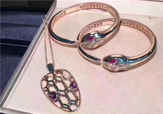 寶格麗蛇形項鏈多少錢？寶格麗蛇形項鏈專柜價格